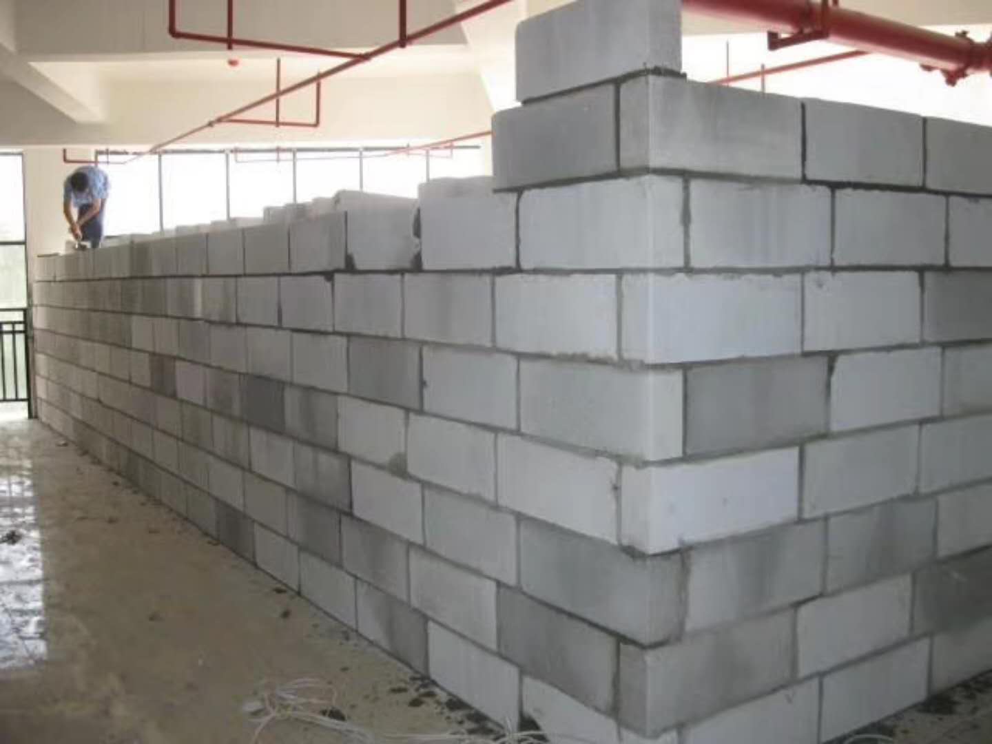 奉贤蒸压加气混凝土砌块承重墙静力和抗震性能的研究